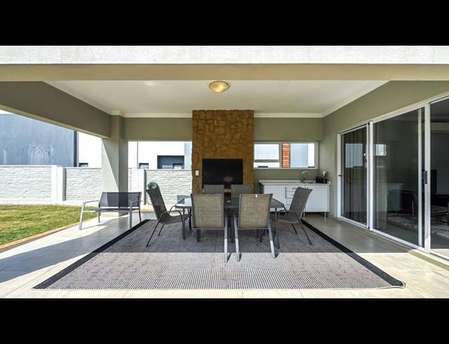 4 BEDROOM HOUSE FOR SALE IN MIDSTREAM RIDGE